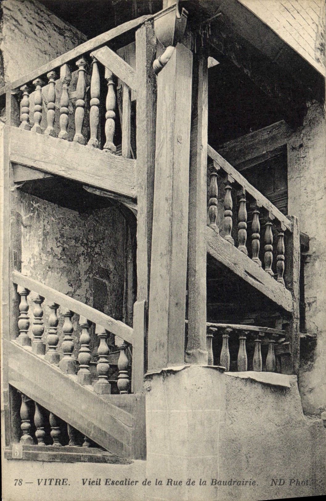 VINTAGE POSTCARD Pane Old Staircase Of the Street Of Baudrairie