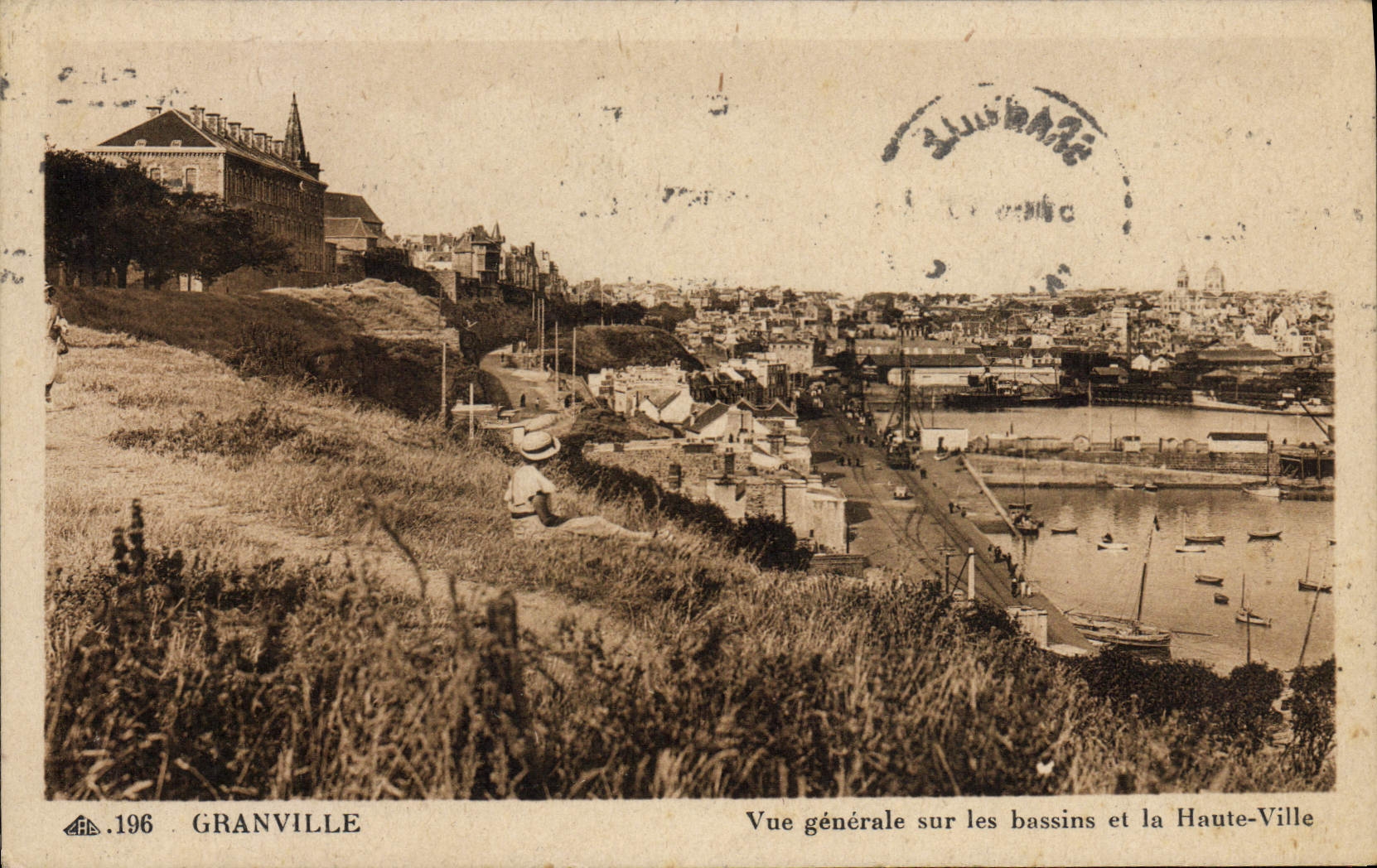 CPA Granvile Vue Generale Sur Les Bassins Et La Haute Ville