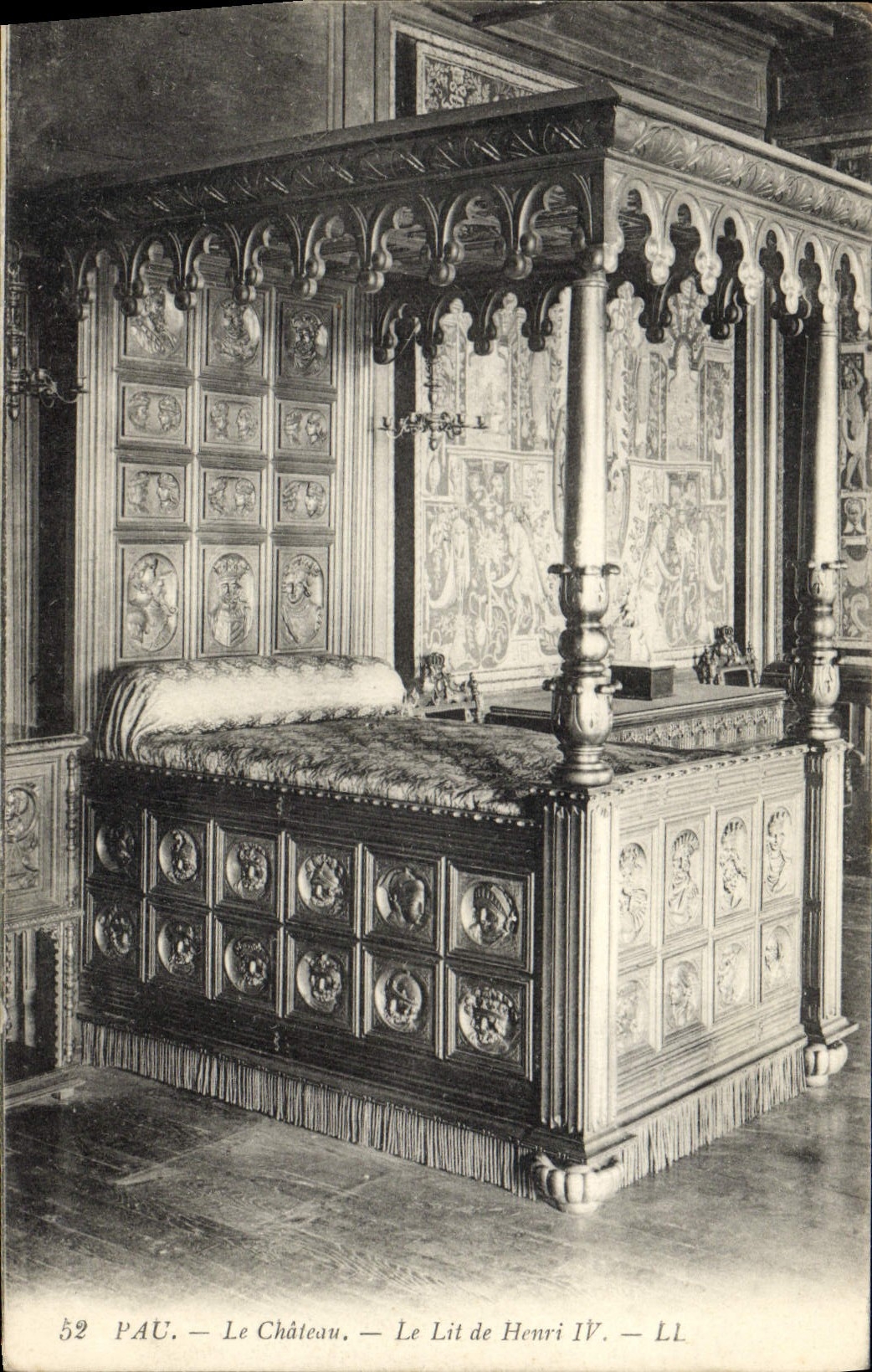 CPA Pau Le Chateau Le Lit De Henri IV
