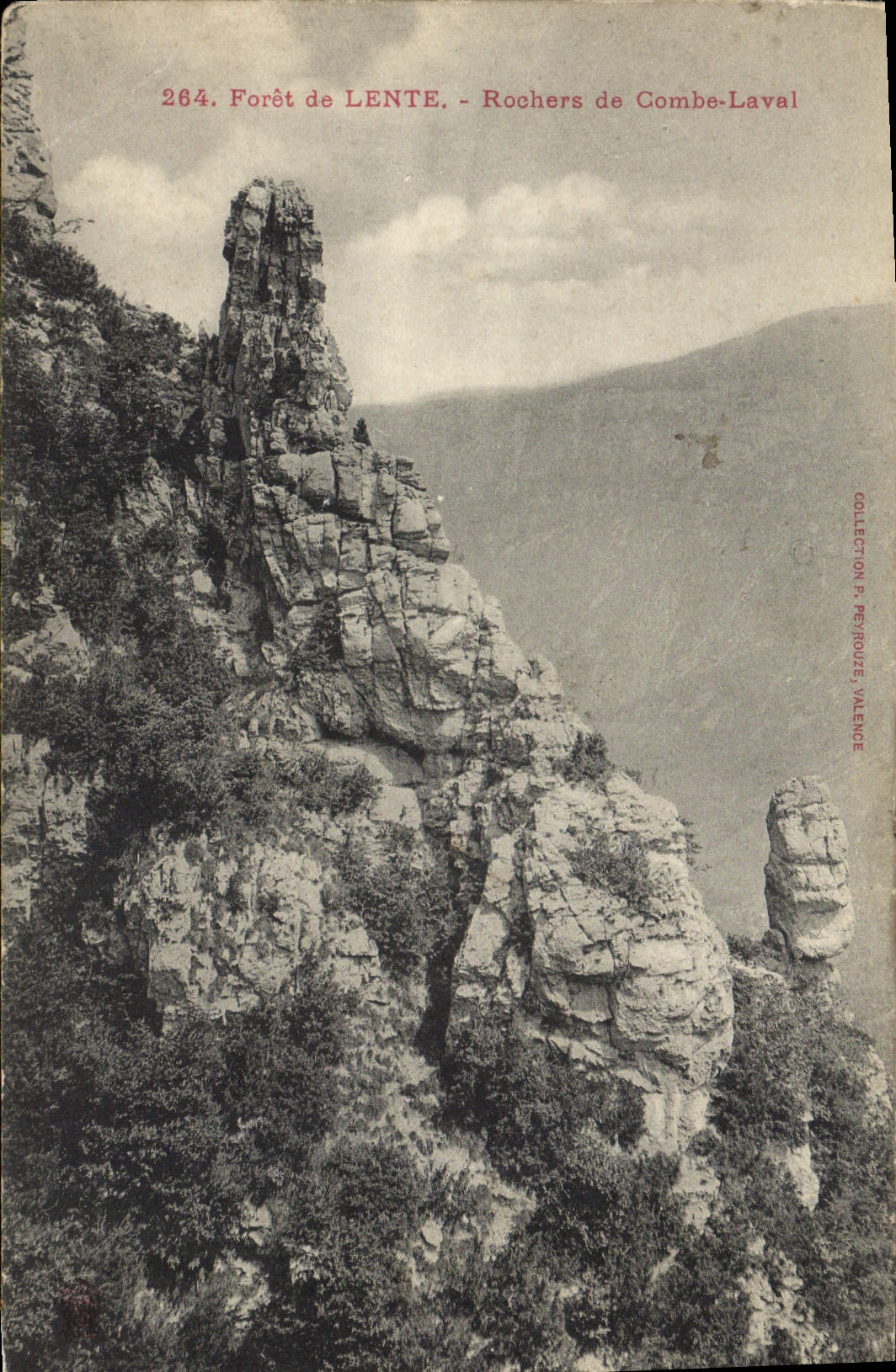 VINTAGE POSTCARD Drill of Slow Rocks of Combe Laval