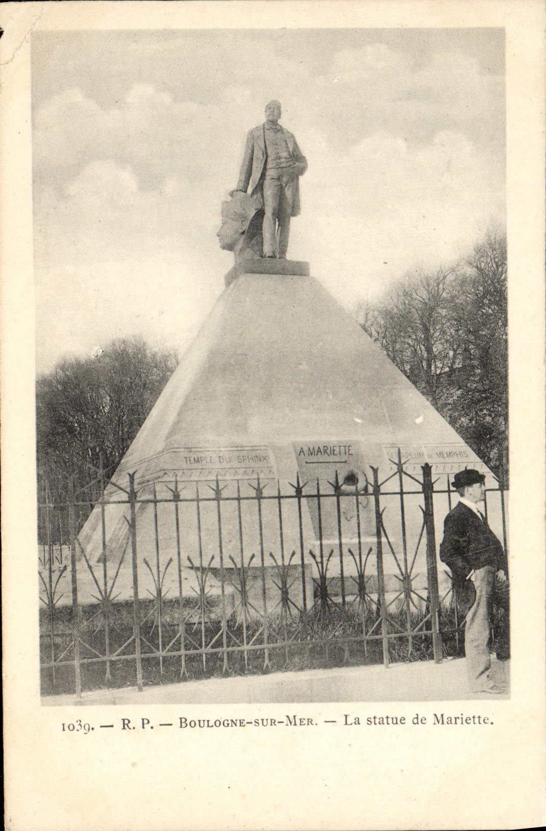 VINTAGE POSTCARD Boulogne on Sea the Statue of Mariette