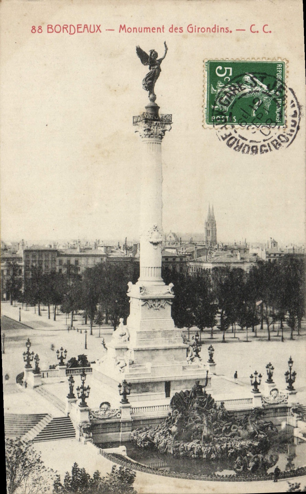 CPA Bordeaux Monument des Girondins