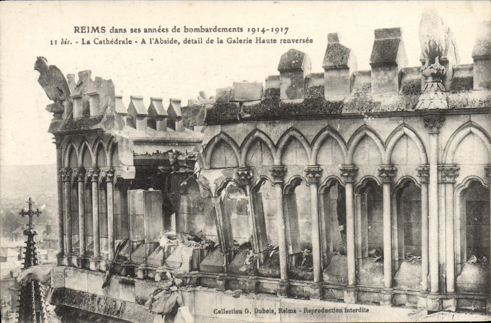 POSTAL Reims de la VENDIMIA en sus años de bombardeos la catedral