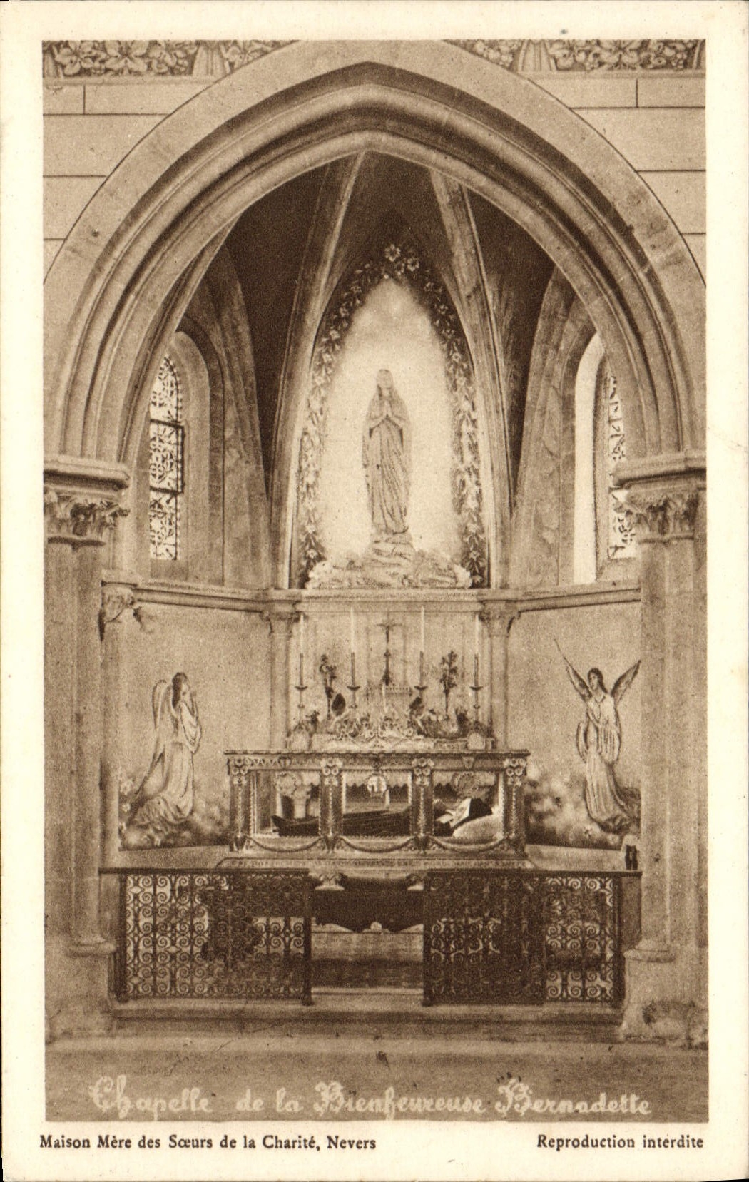 Oficina central de la POSTAL de la VENDIMIA de Socure de la caridad de Nevers