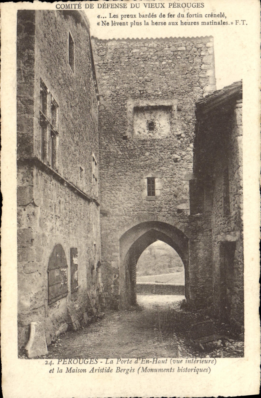 CPA Perouges La porte d'en haut et la maison Aristide Berges