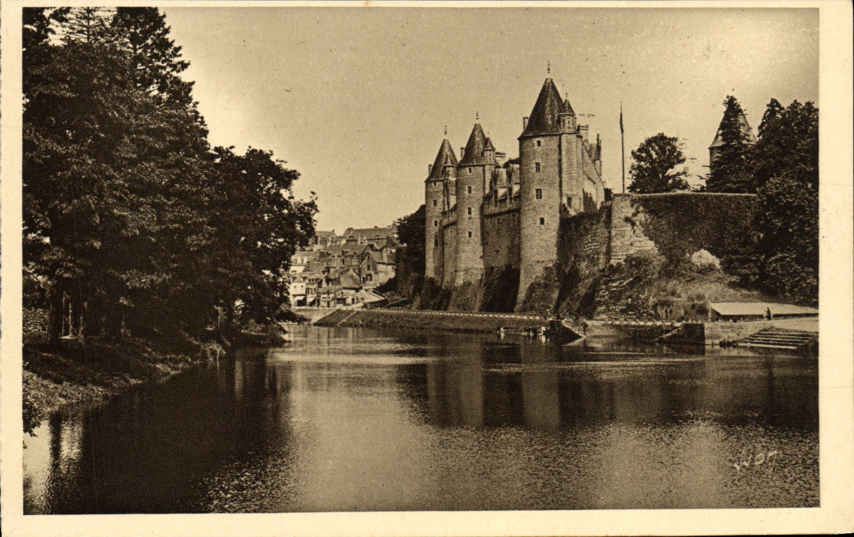 CPA Josselin Les Bords de l'Oust et le Chateau