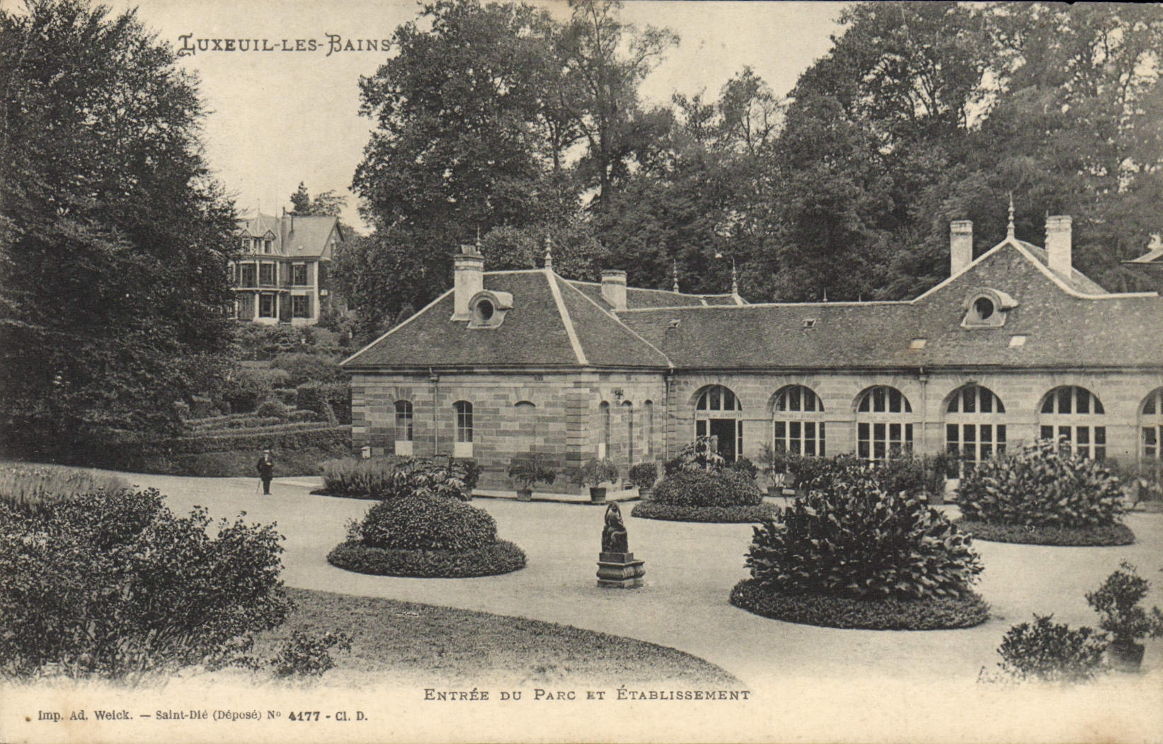 VINTAGE POSTCARD Luxeuil Les Bains Entered of the park and establishment