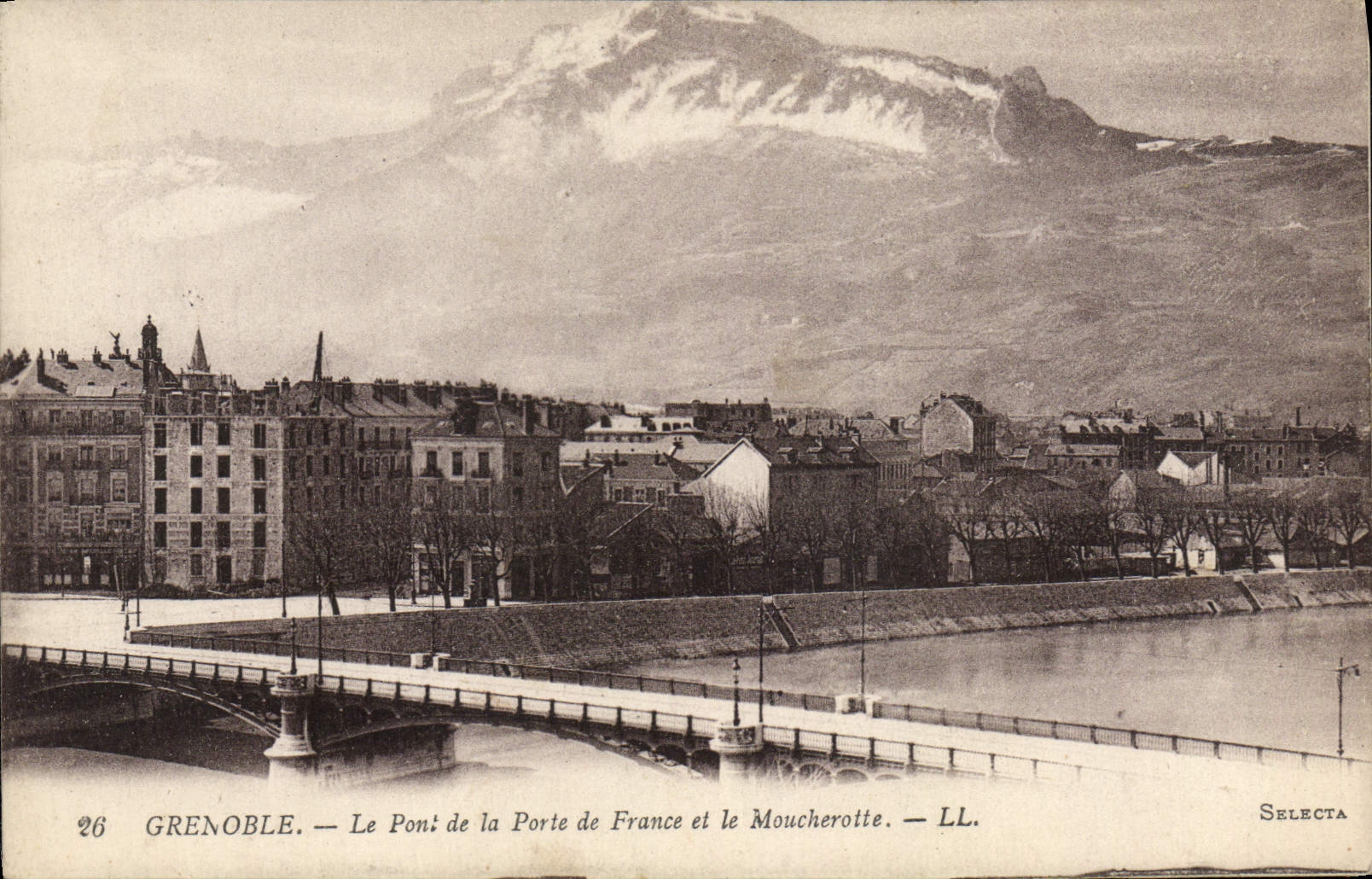 CPA Grenoble Le Pont de la Porte de France et le Moucherotte