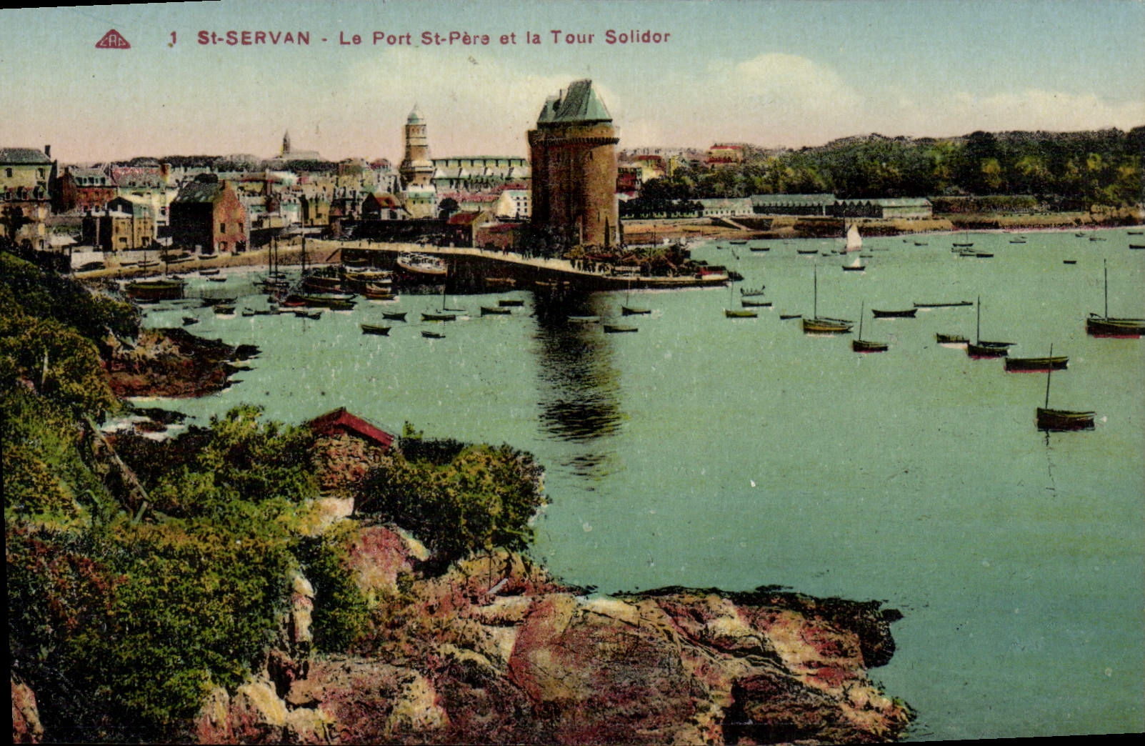 CPA Saint Servan Le Port Saint Pere et la Tour Solidor