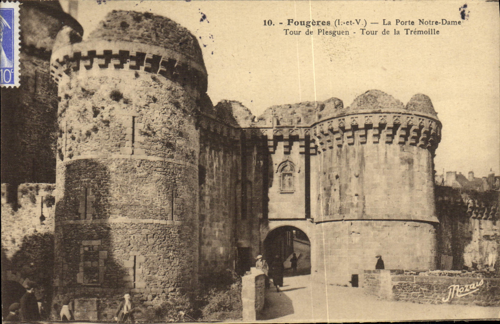 CPA Fougeres La Porte Notre Dame Tour de Plesguen Tour de la Tremoille