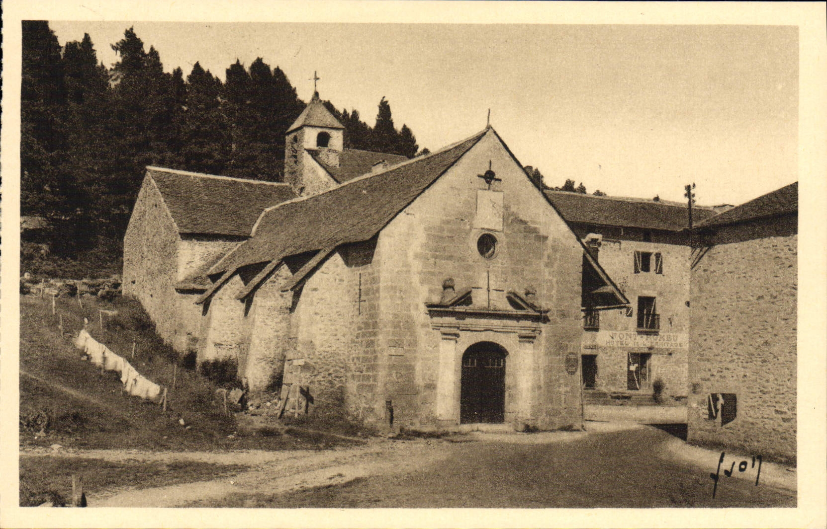 VINTAGE POSTCARD Make Romeu La Chapelle Hermitage