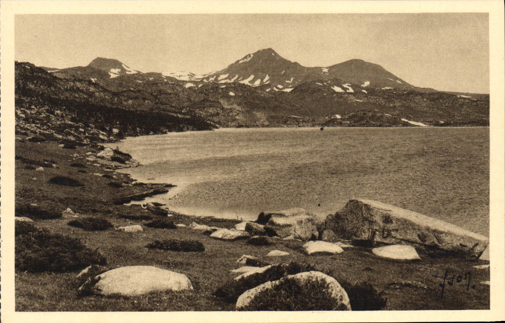 VINTAGE POSTCARD Surroundings of Louis Mount the Lake of Bouillouses