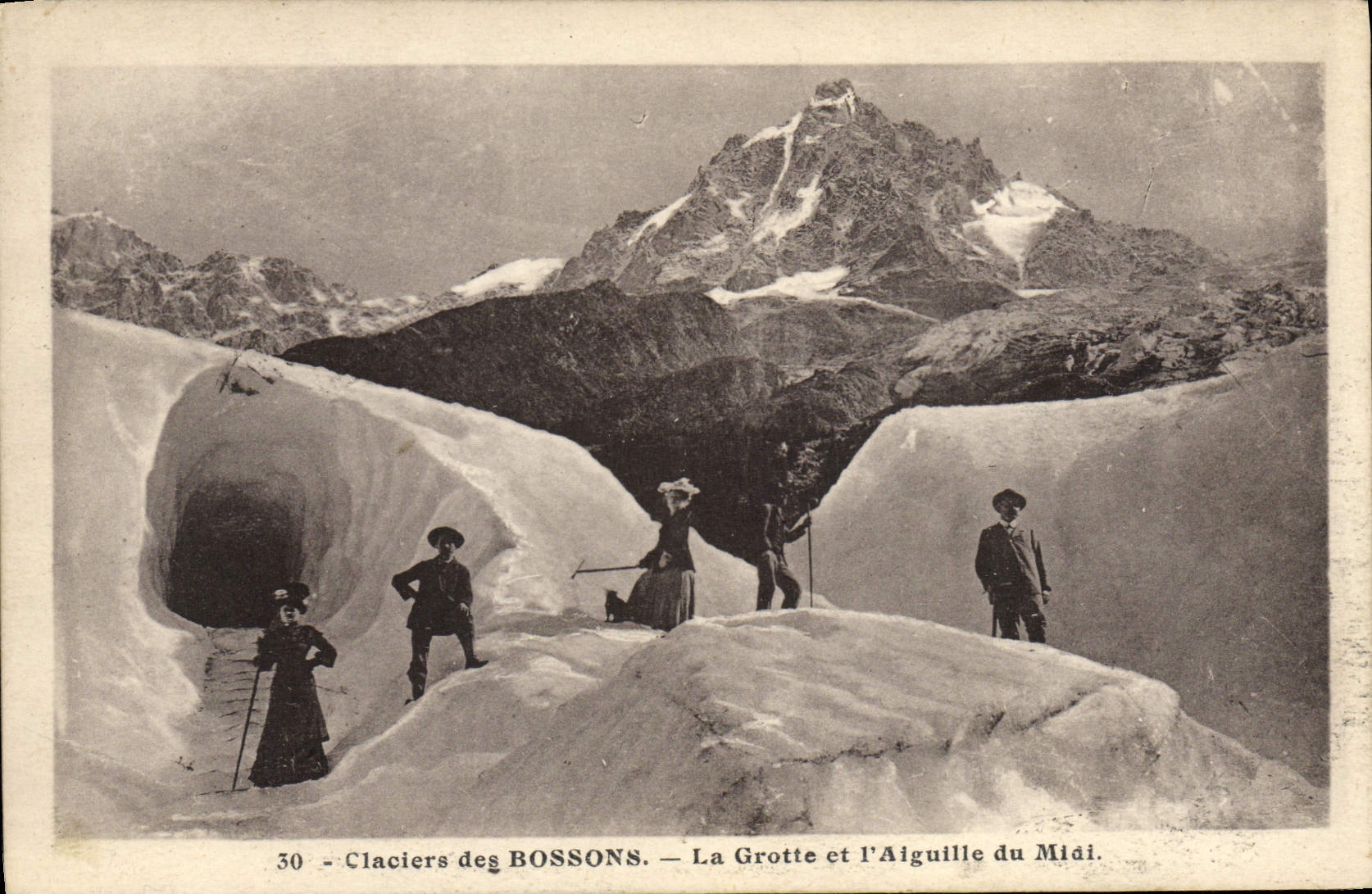 CPA Glaciers Des Bossons La Grotte Et I'Aiguille Du Midi Alpinisme