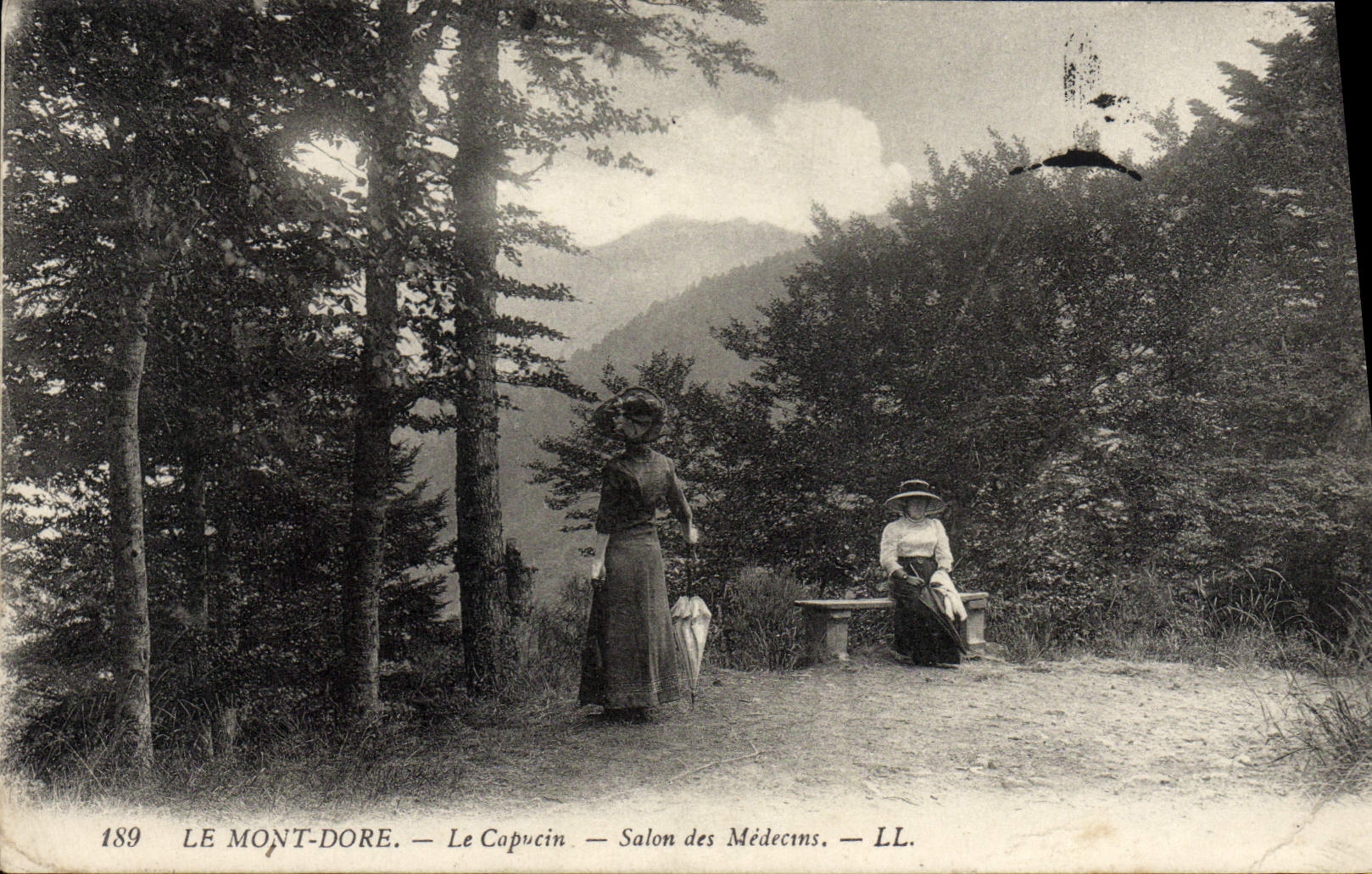VINTAGE POSTCARD the Mount Gilds the Capuchin Women
