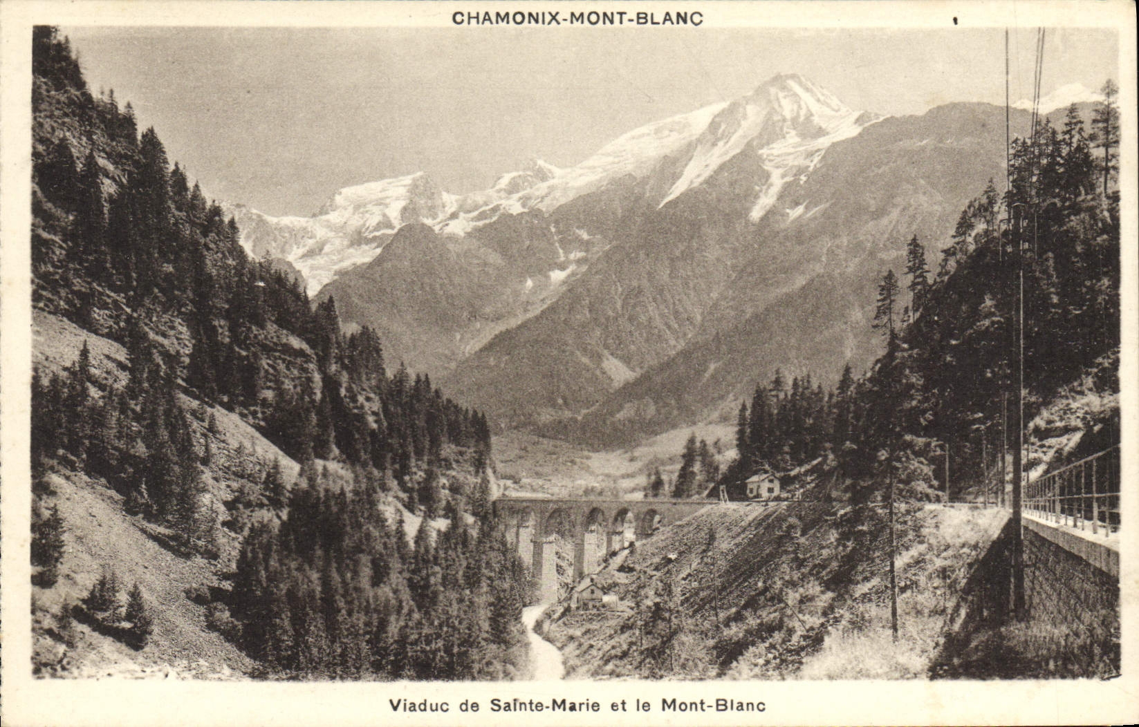 CPA Chamonix Mont Blanc Viaduc de Sainte Marie et le Mont Blanc 