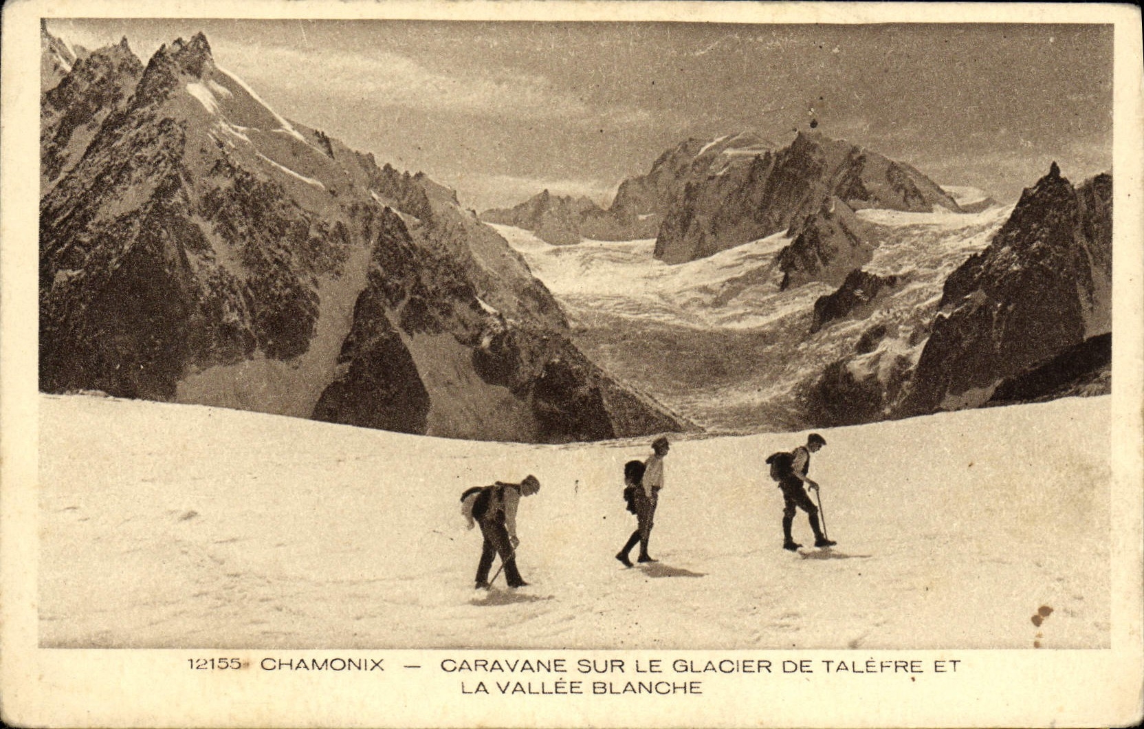 CPA Chamonix Caravane Sur Le Glacier De Talefre Et la vallee blanche Alpinisme 