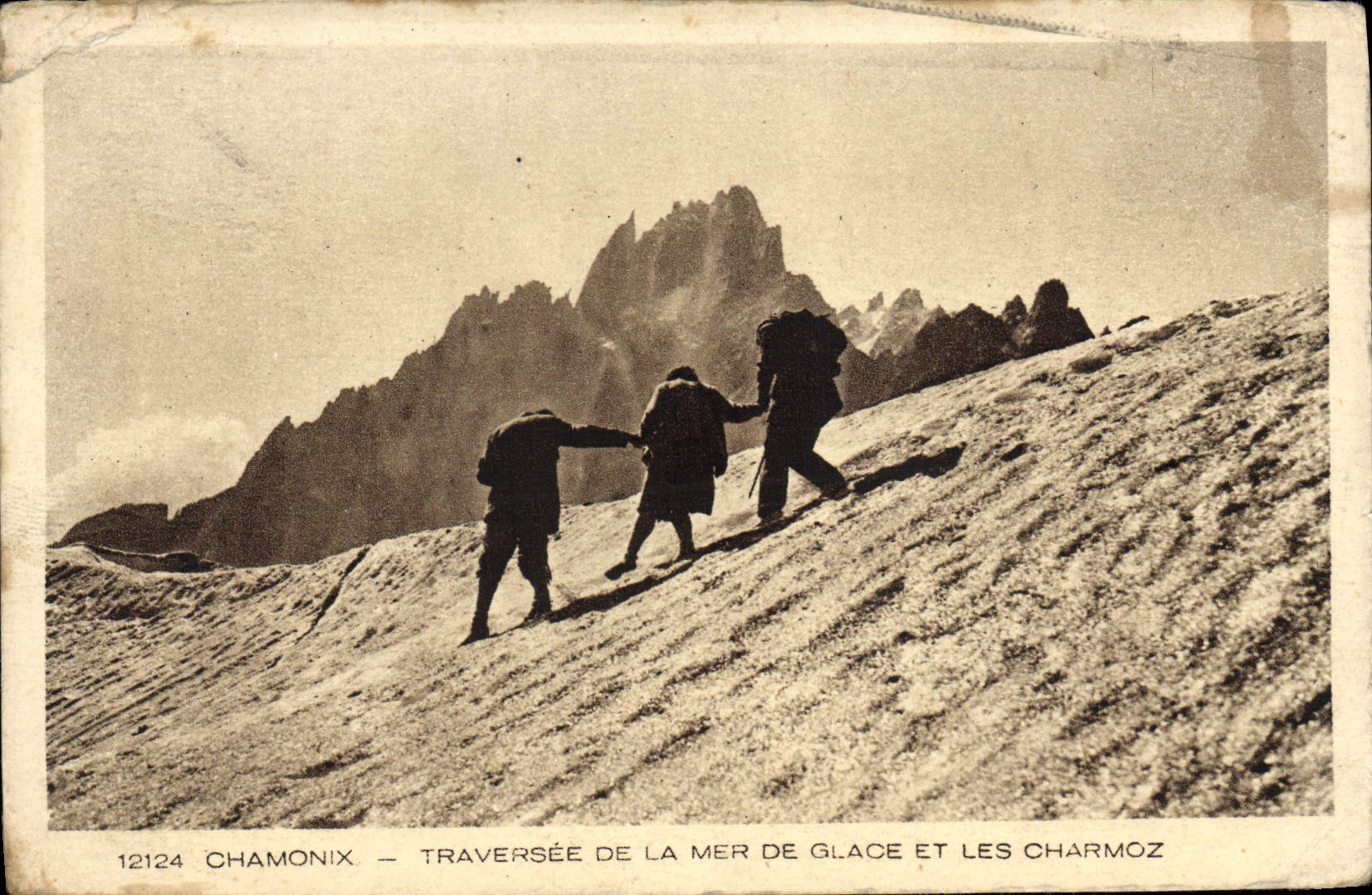 CPA Chamonix Traversee de la mer de glace et les Charmoz 