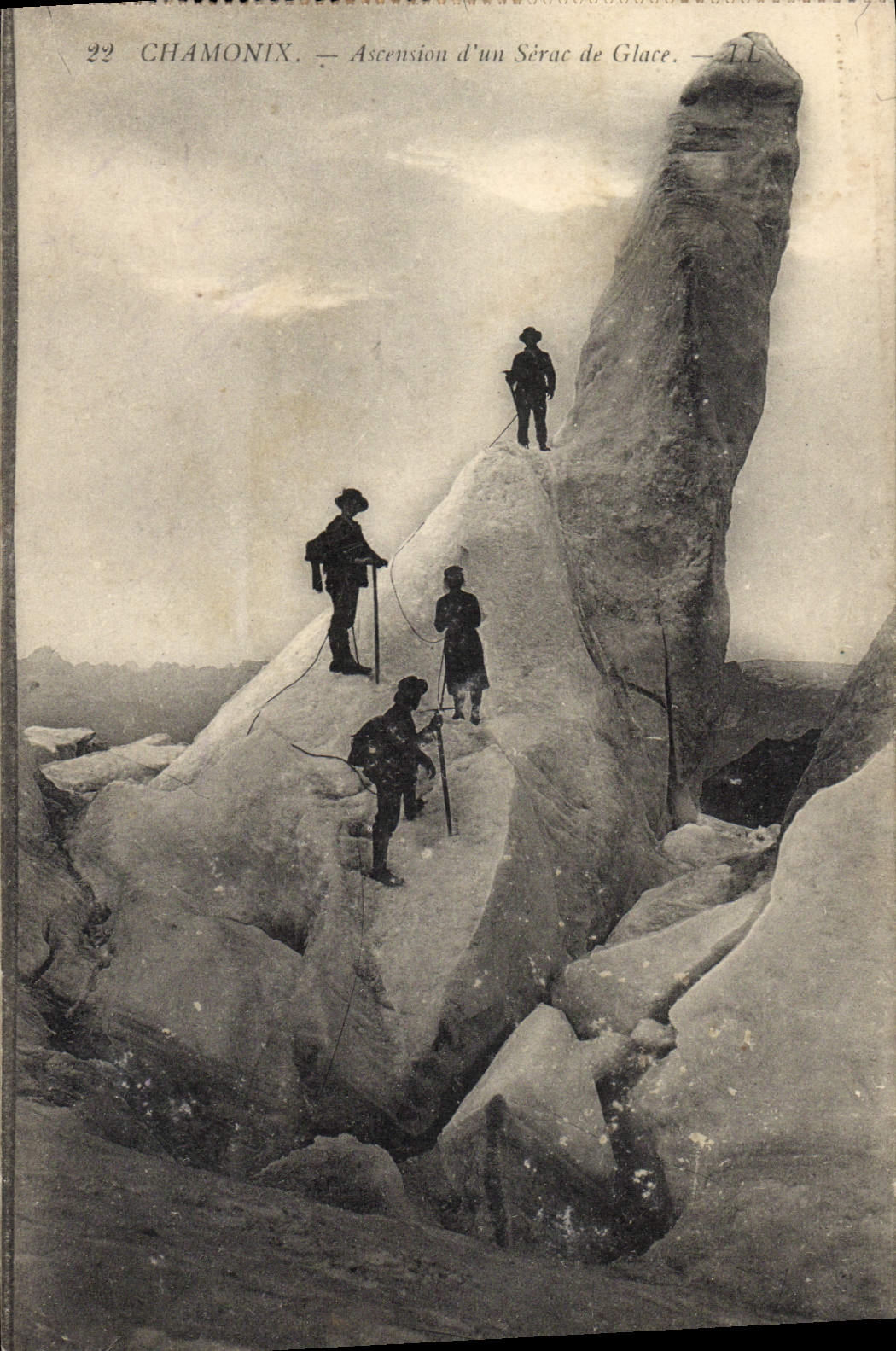 El subir de Chamonix de la POSTAL de la VENDIMIA de un Serac del alpinismo del hielo