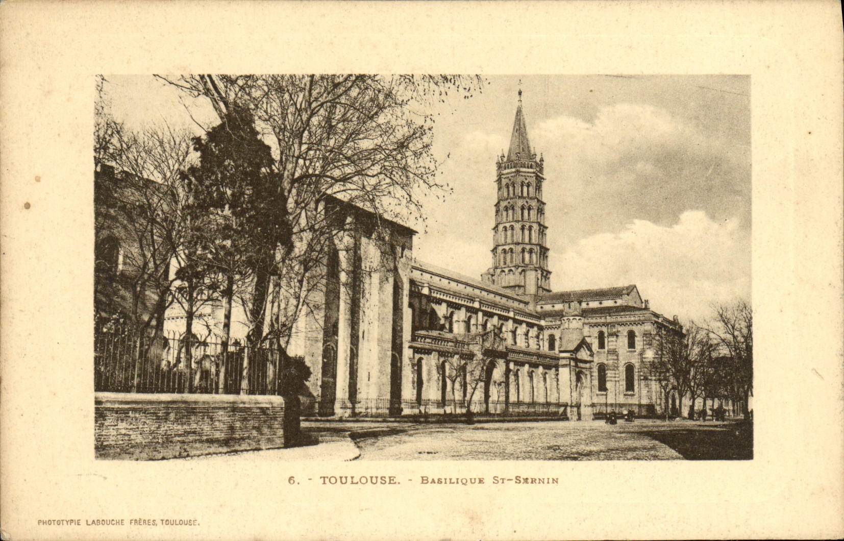 CPA Toulouse Basilique St Sernin 