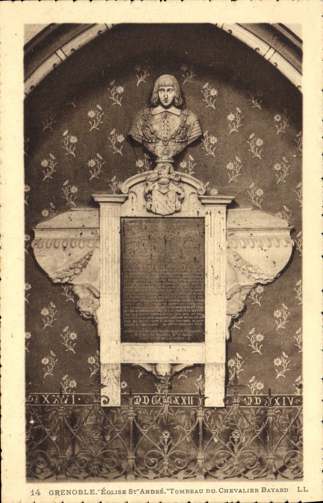 CPA Grenoble Eglise St Andre Tombeau du chevalier Bayard