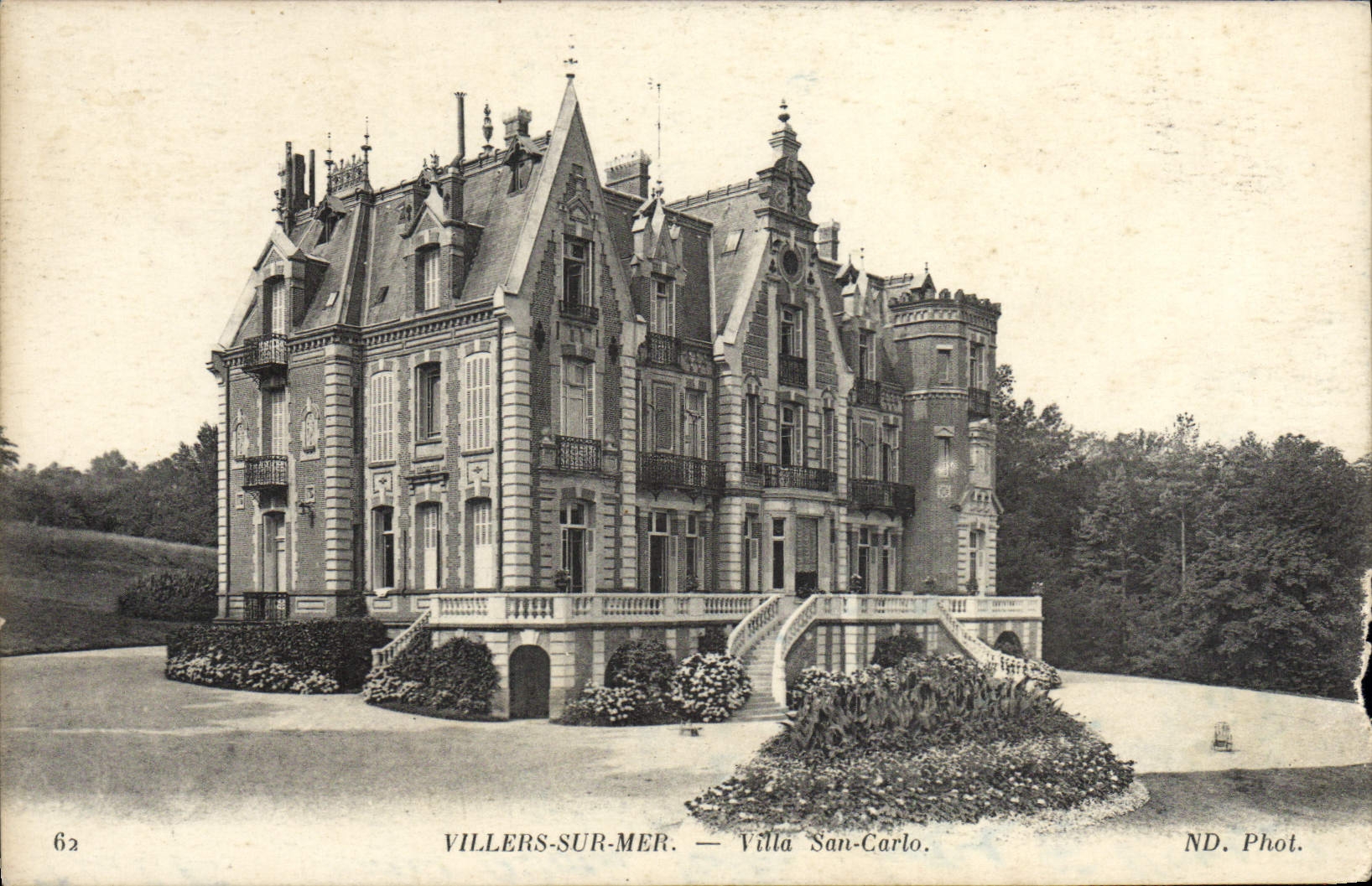 VINTAGE POSTCARD Viller On Sea Villa San Carlo