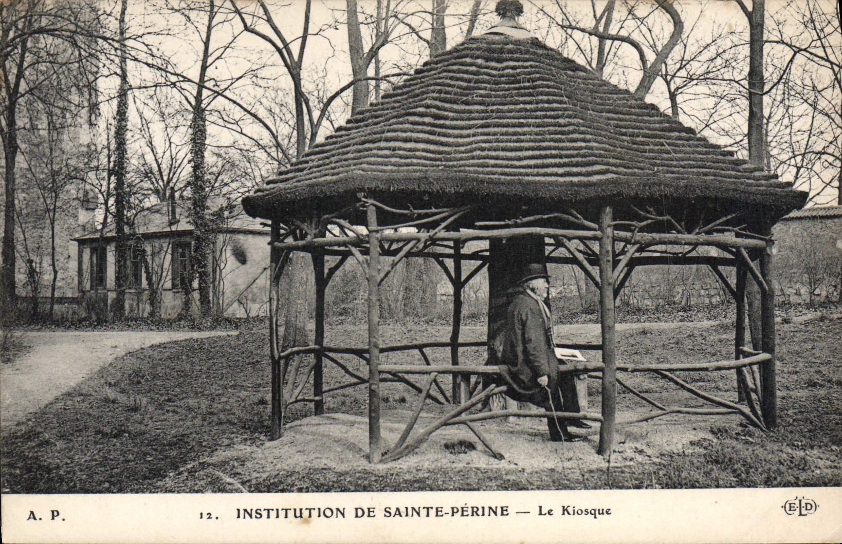 Institución de la POSTAL de la VENDIMIA Sainte de Perine el quiosco