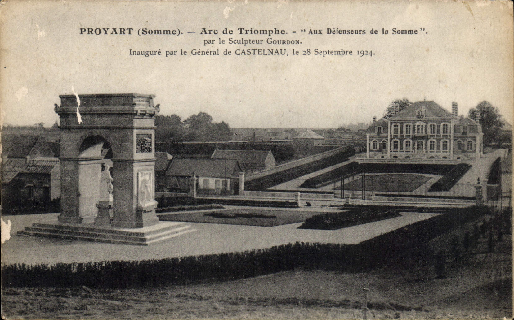 VINTAGE POSTCARD Proyart Arc de Triomphe With the Defenders Of the Sum