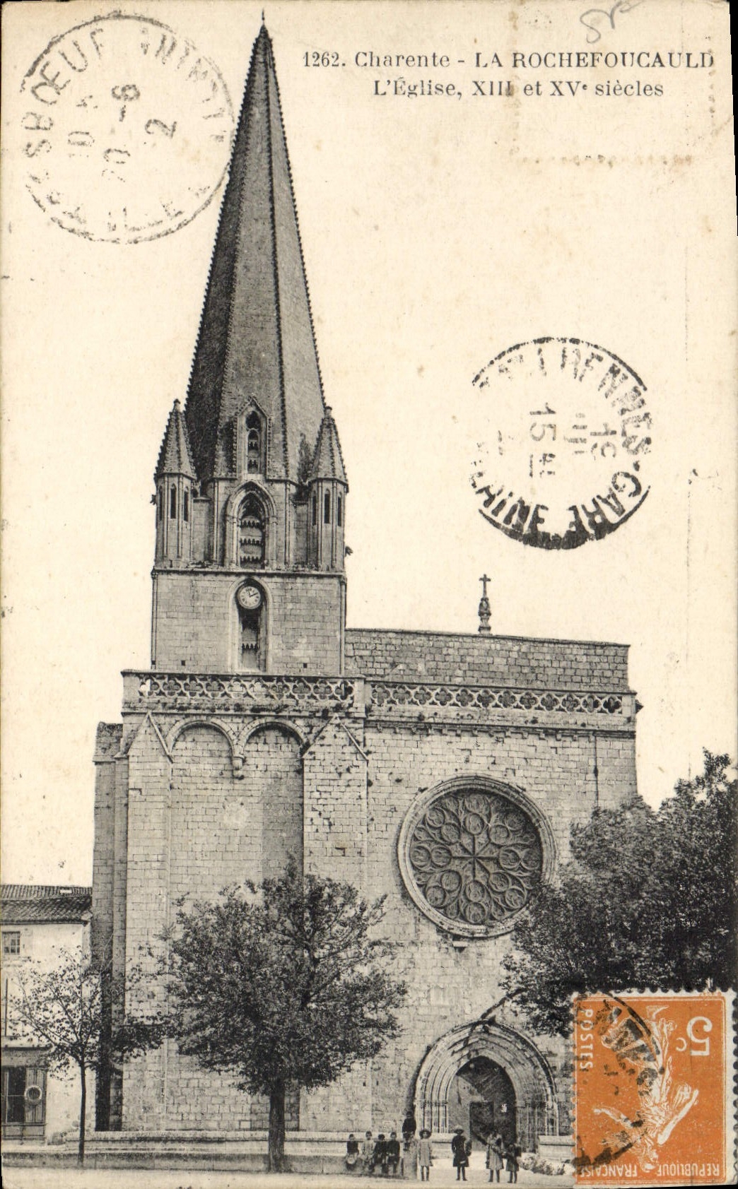 CPA Charente La Rochefoucauld L'Eglise