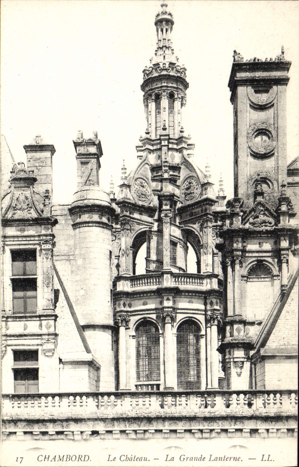 CPA Chambord Le Chateau la Grande Lanterne