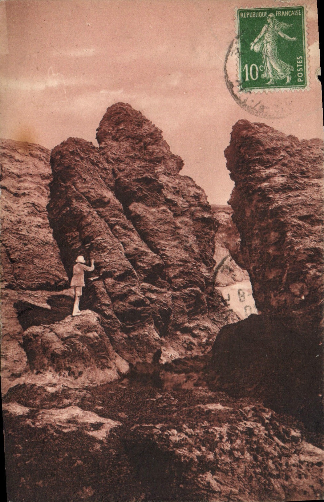 CPA St Gilles Croix De Vie Les Rochers De Sion
