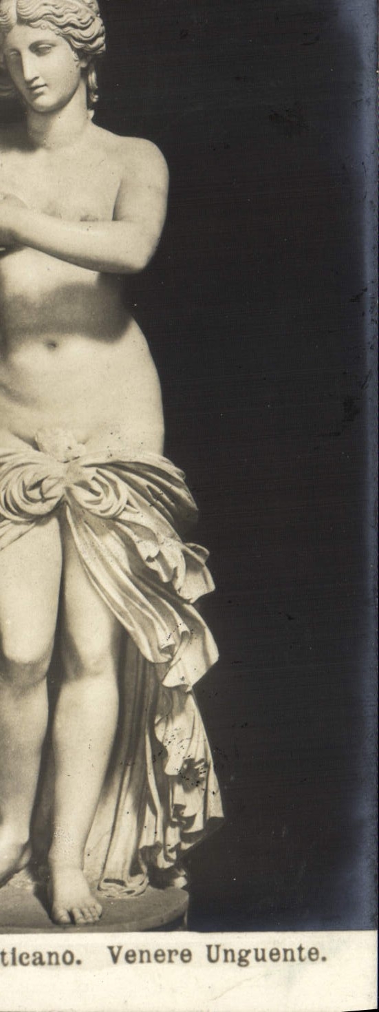 VINTAGE POSTCARD Roma Museo Vaticano Venerates Unguente