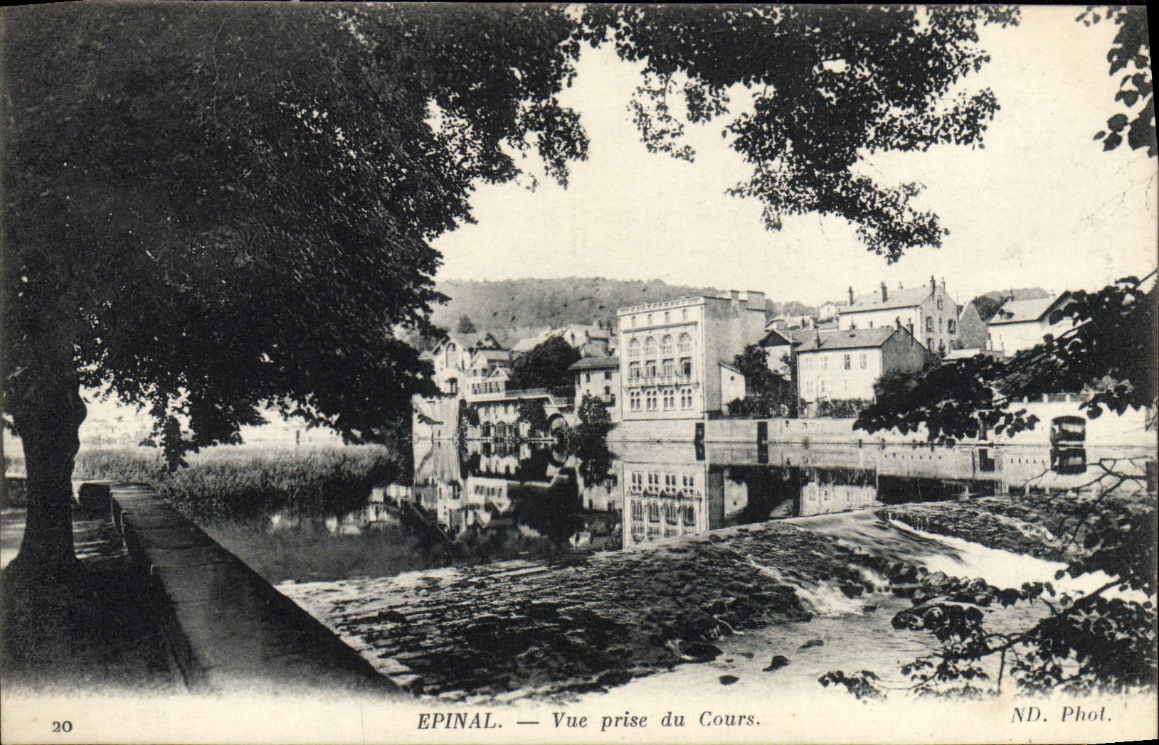 CPA Epinal Vue prise du Cours 
