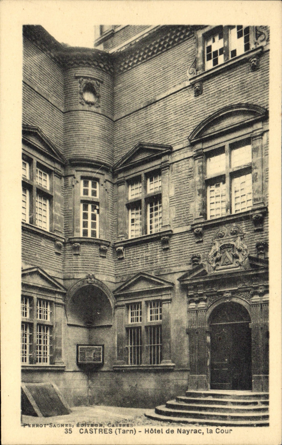 VINTAGE POSTCARD Castres Hotel of Nayrac Court