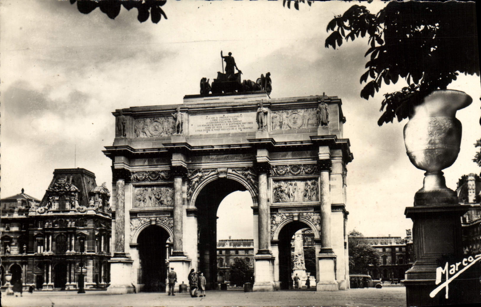 CPM Notre Paris L'Arc de Triomphe du Carrousel Jardin des Tuileries Paris 