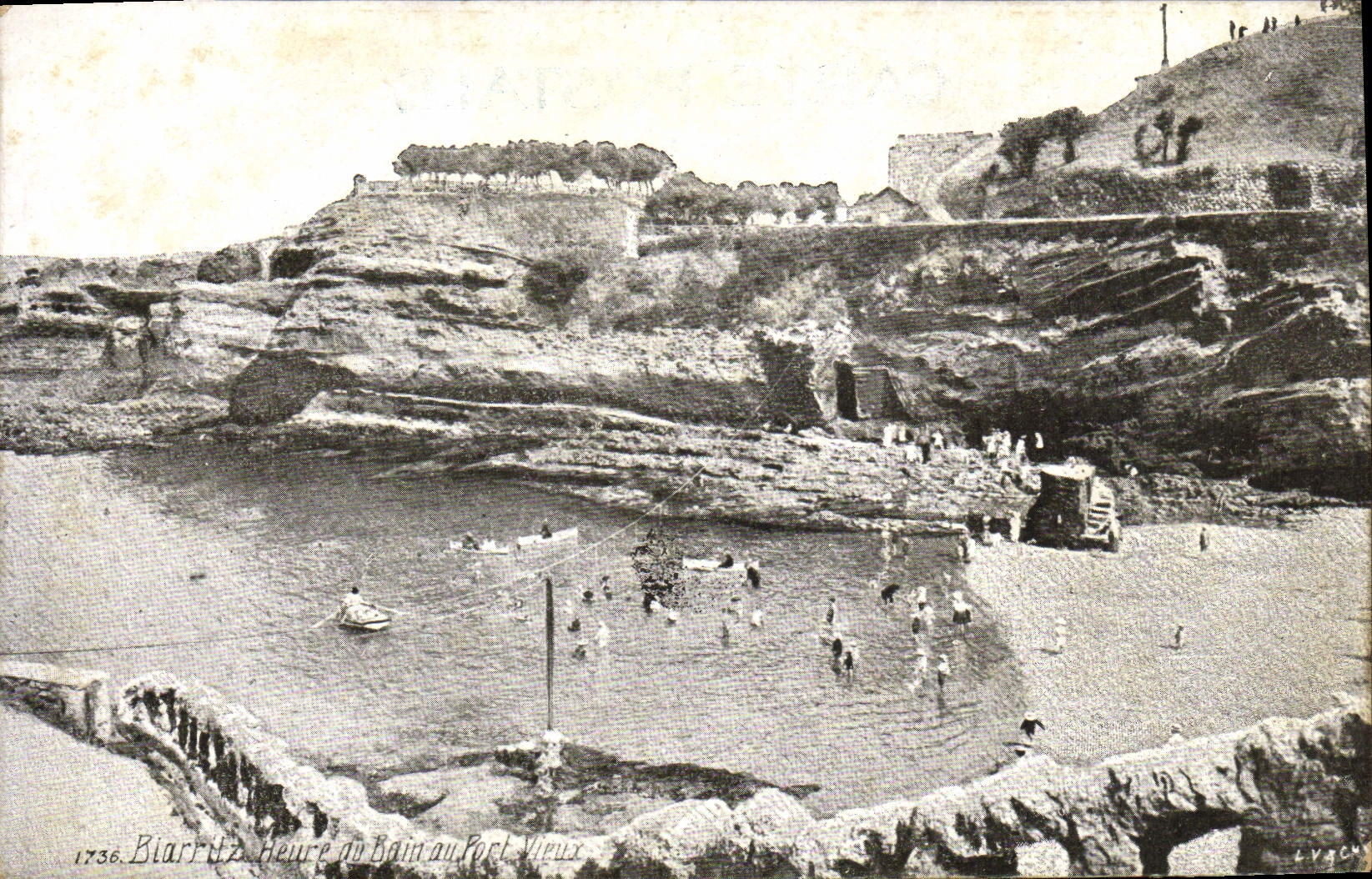CPA Biarritz Heure du bain au port Vieux 