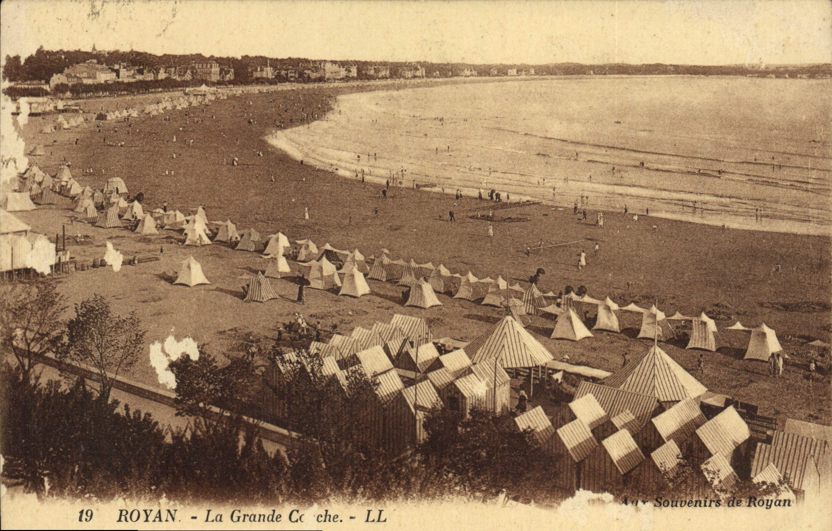 POSTAL Royan de la VENDIMIA la cornisa grande