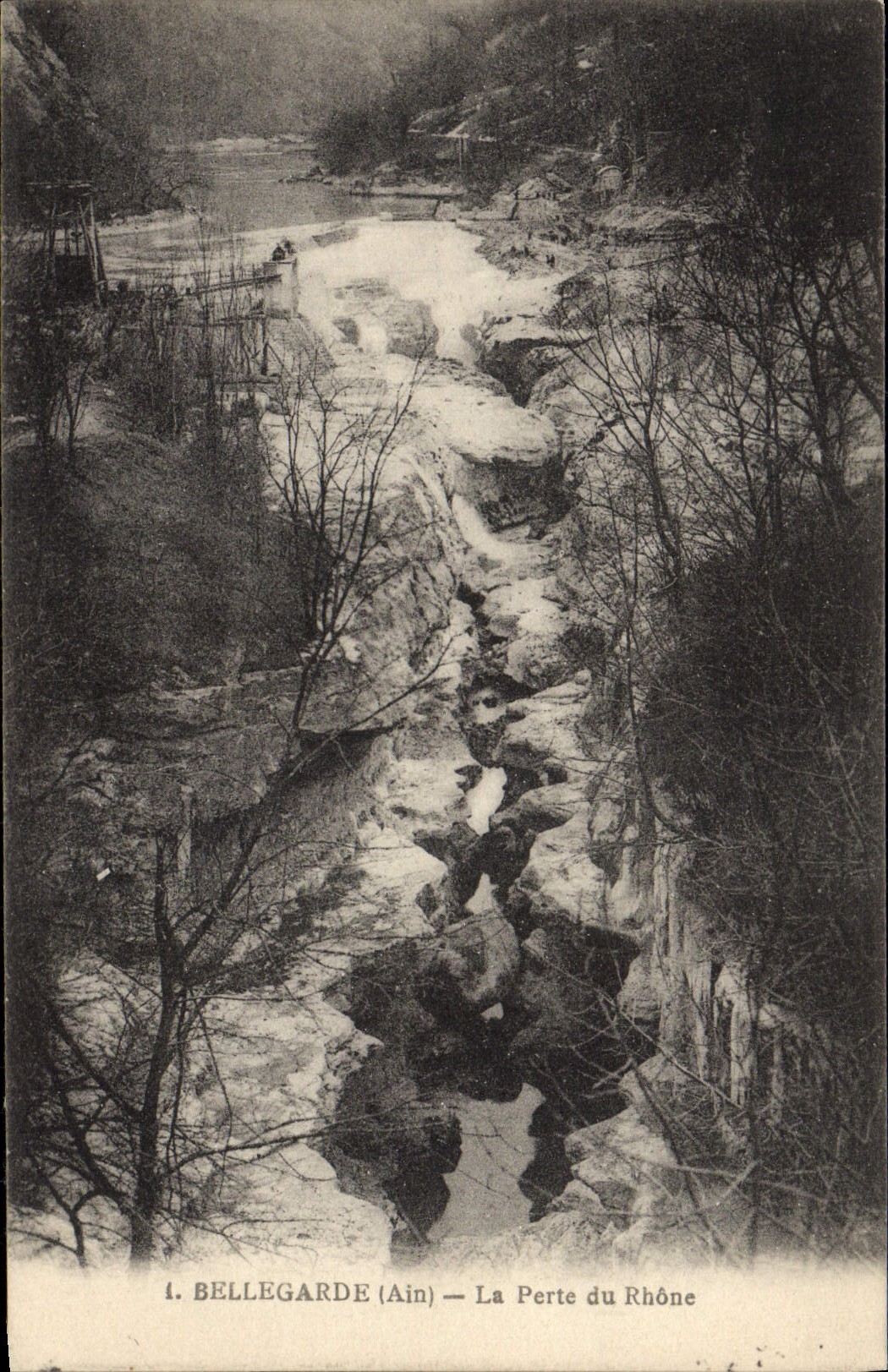 VINTAGE POSTCARD Bellegarde the Loss of the Rhone