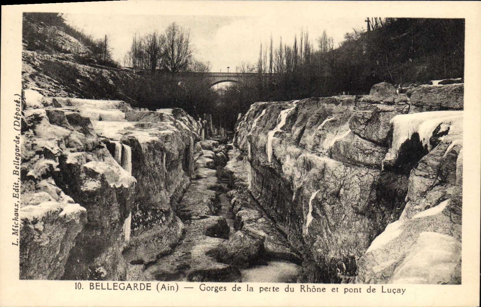 VINTAGE POSTCARD Bellegarde Falls of the loss of the Rhone and bridge of Lucay