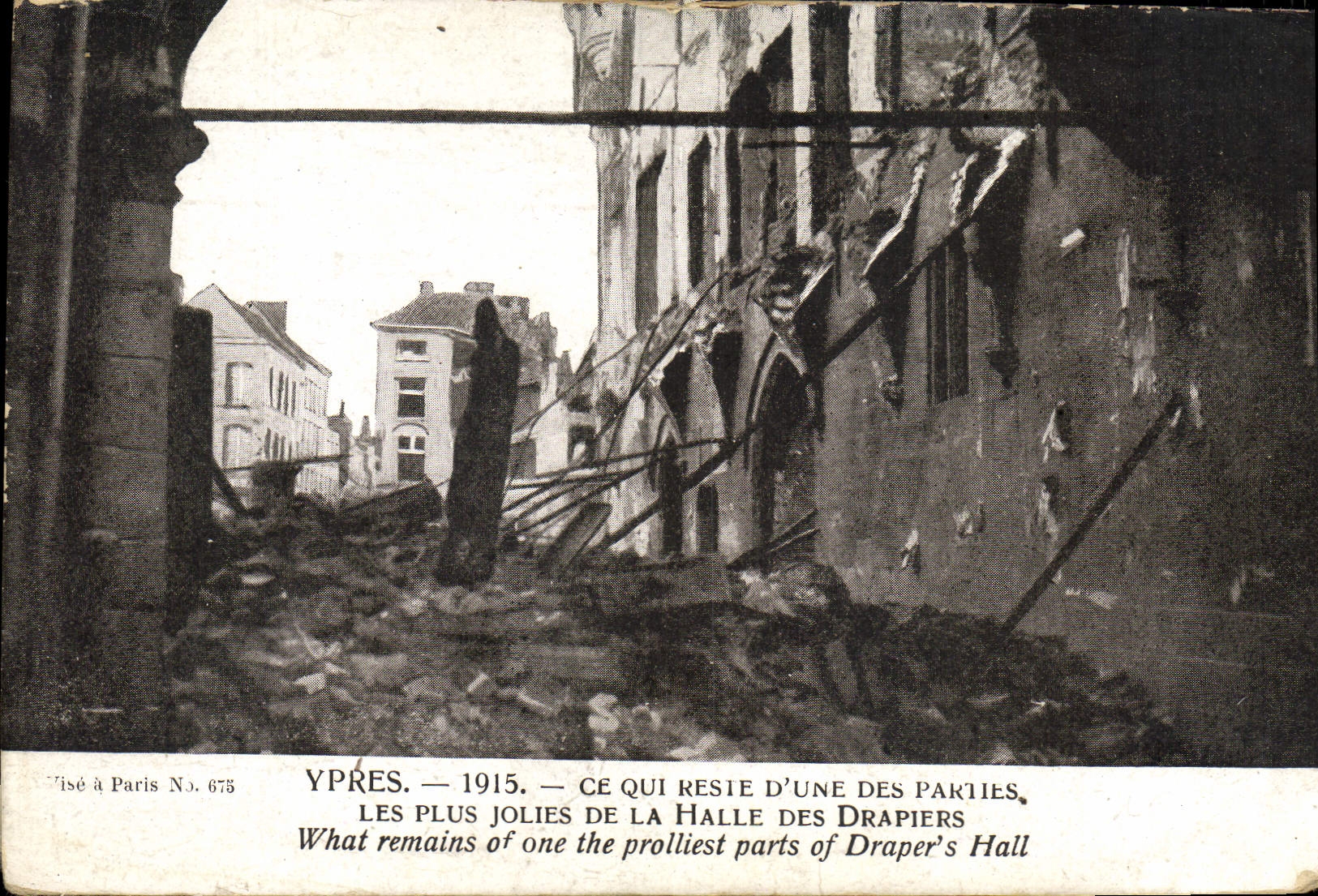 CPA Ypres Ce Qui Resie D'Une des drapiers