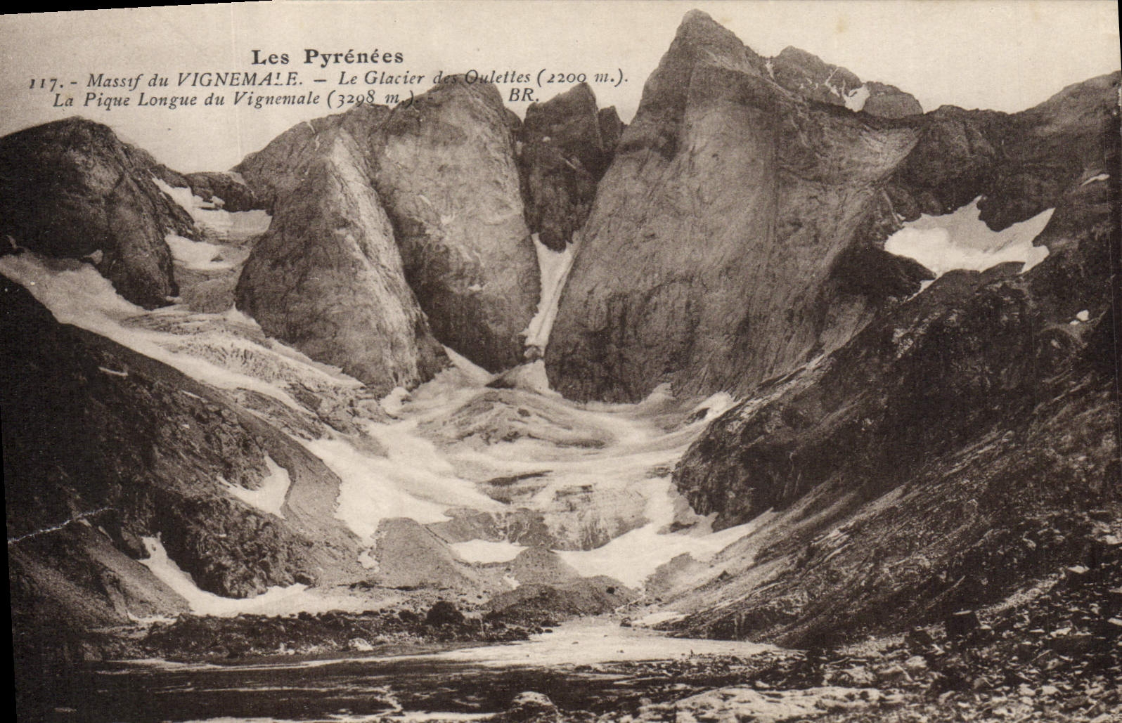 CPA Vignemale Le Glacier des Oulettes La pique longue du Vignemale