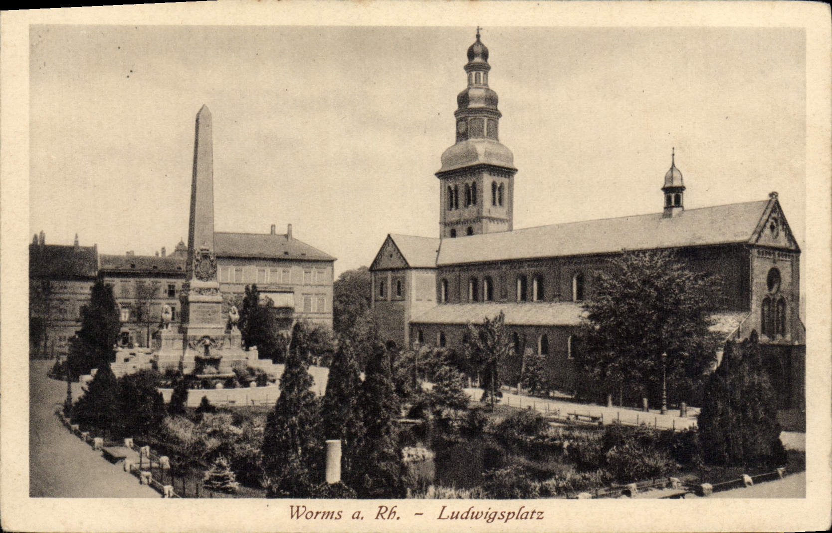 VINTAGE POSTCARD Worms has Rh Ludwigsplatz