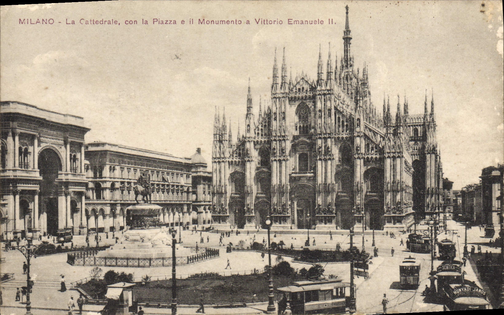 VINTAGE POSTCARD Milano Cattedrale idiot Piazza E it Monumento has Vittorio Emanuele II Tram