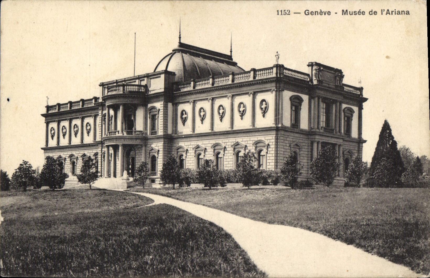 VINTAGE POSTCARD Geneva Museum of Ariana