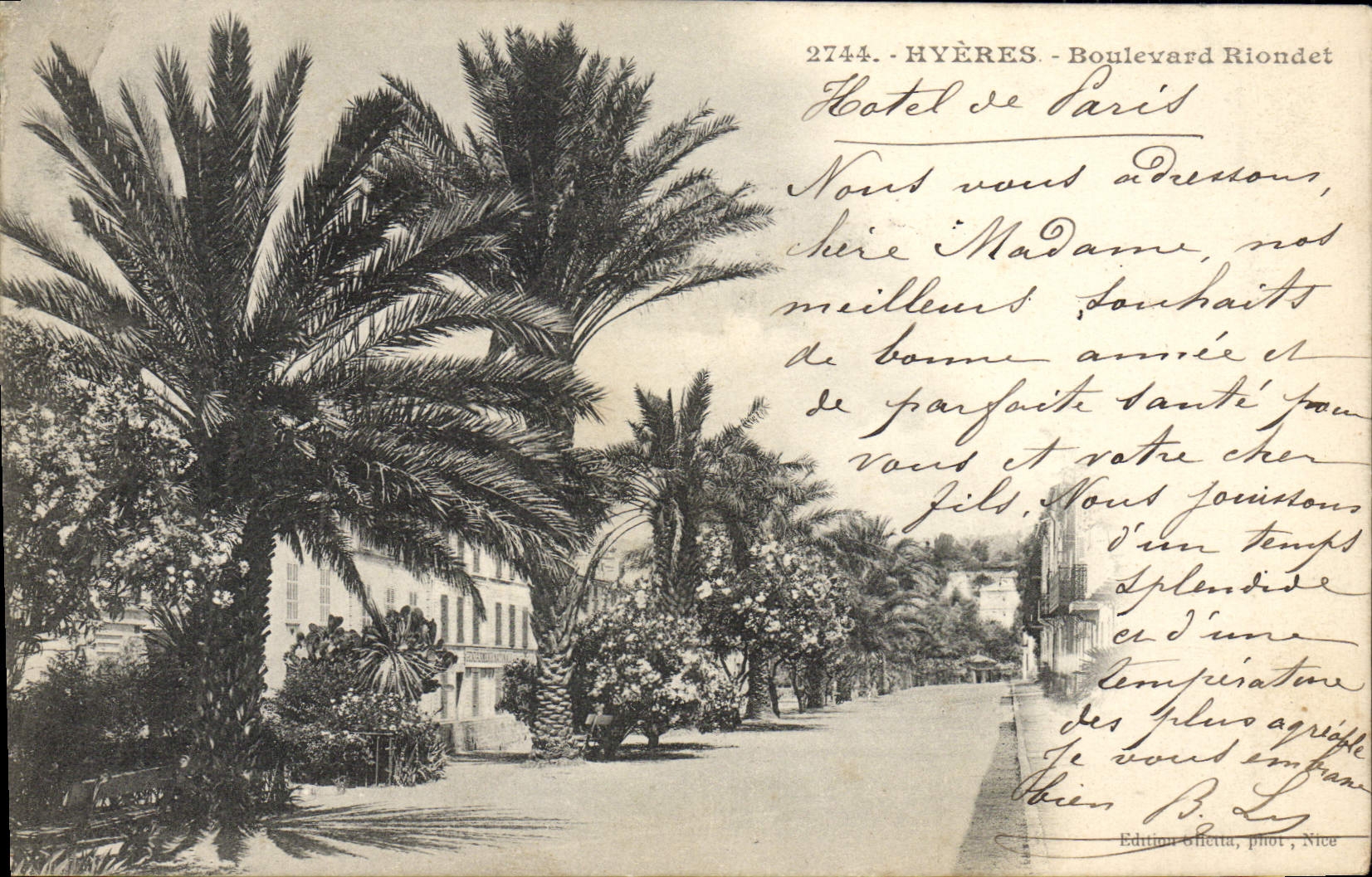 VINTAGE POSTCARD Hyeres Riondet Boulevard