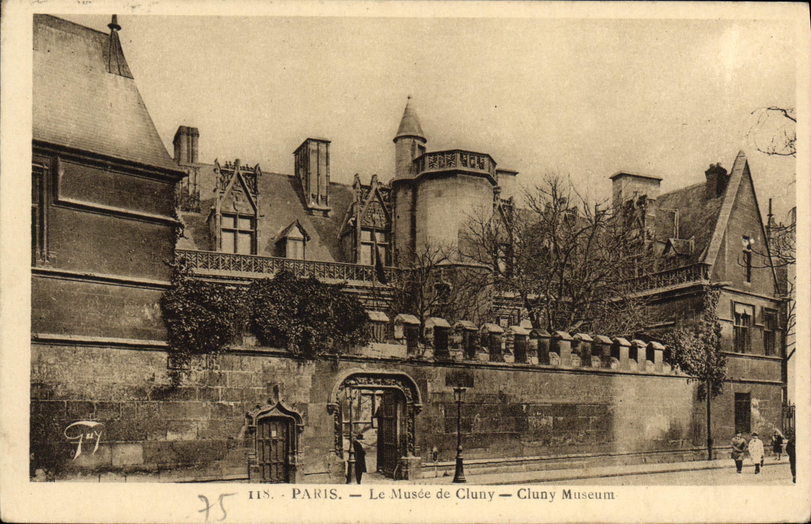 CPA Paris Le Musee de Cluny