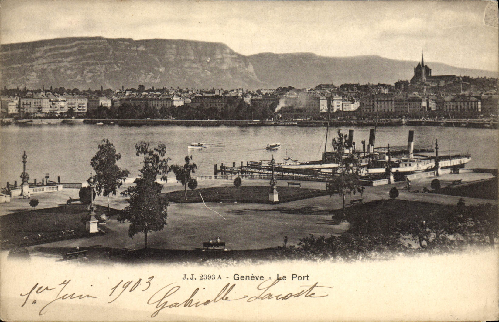 VINTAGE POSTCARD Geneva the Port Boat
