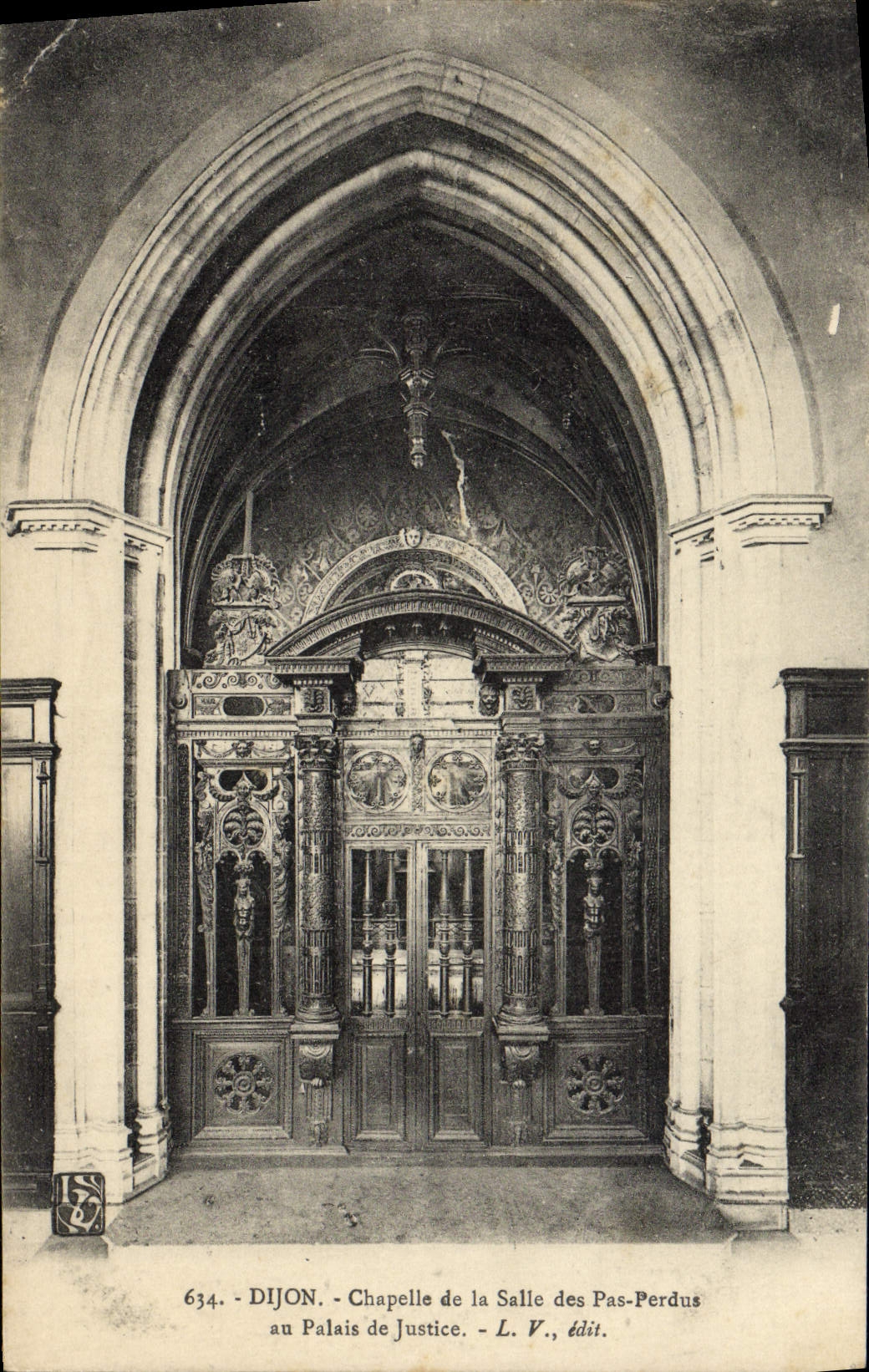 VINTAGE POSTCARD Dijon Vault of the Room of the Steps Lost with the law courts