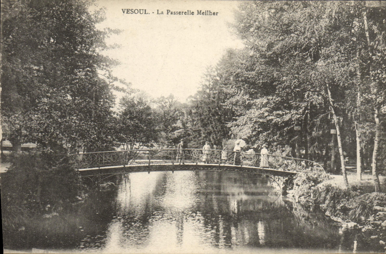 VINTAGE POSTCARD Vesoul the Meilher Footbridge