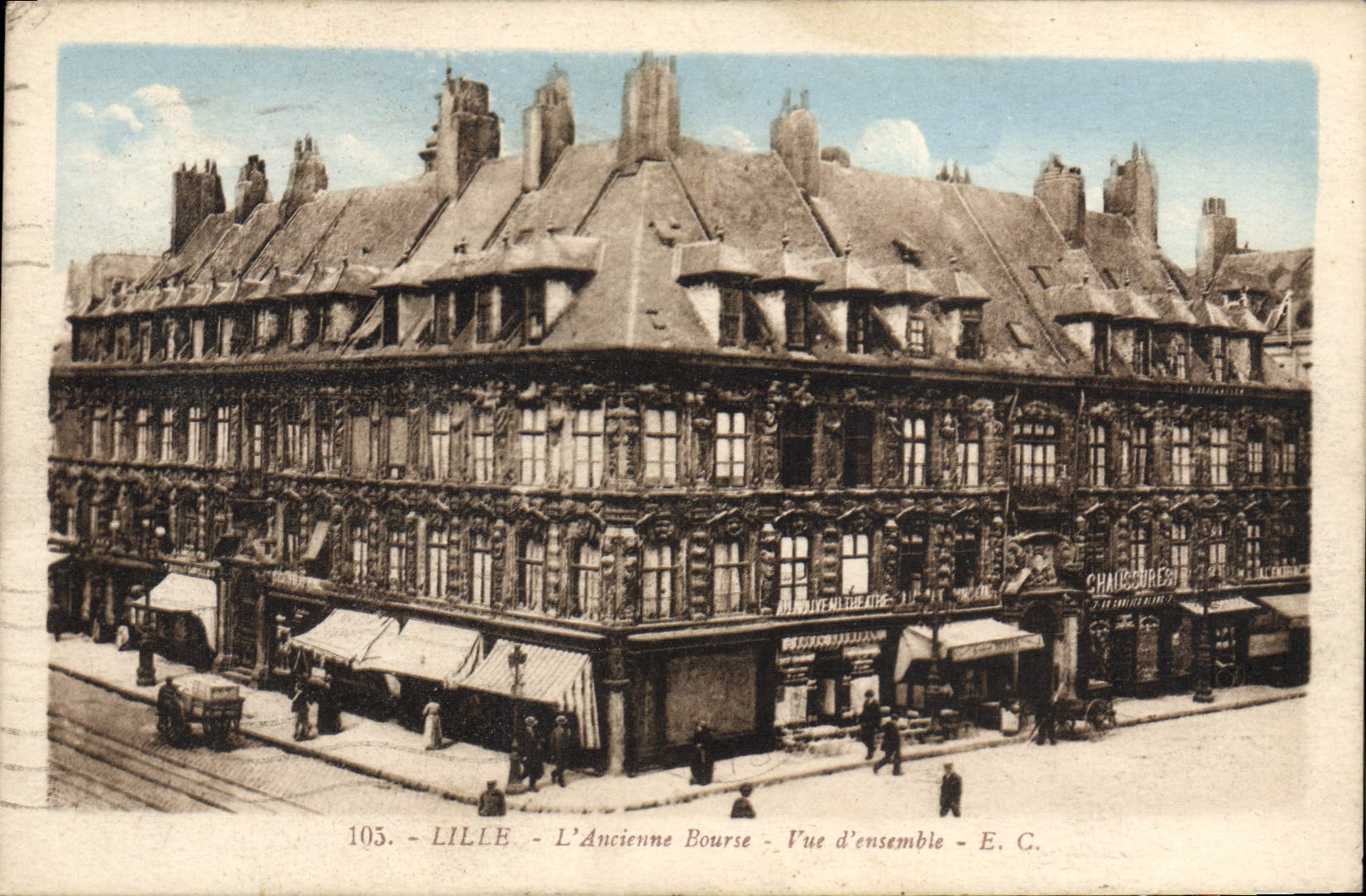 CPA Lille L'Ancienne Bourse Vue d'ensemble 