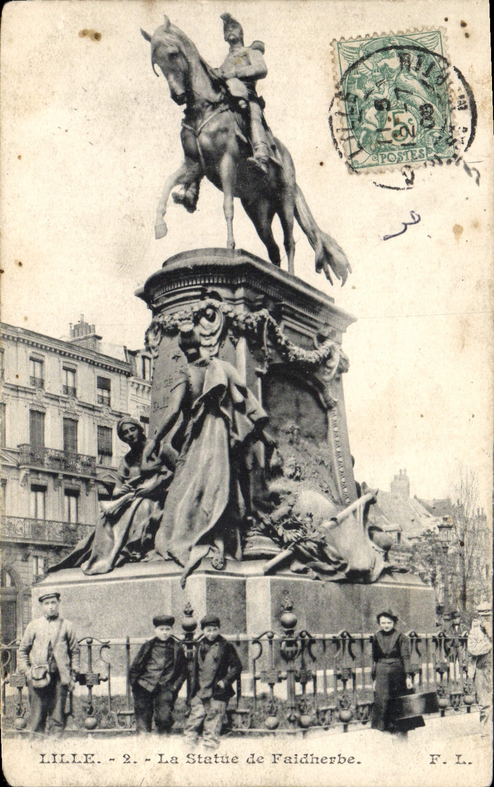 POSTAL Lille de la VENDIMIA estatua de Faidherbe